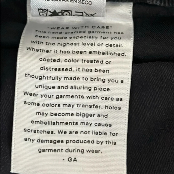 Good American Good Legs Straight Split Hem Jeans in Black - Size 30 - Picture 9 of 9